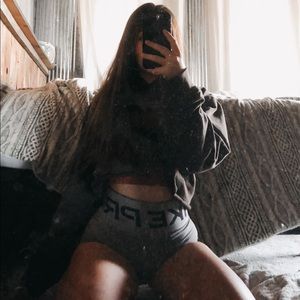 Meet your Posher, Sky